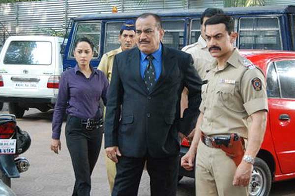 Aamir Khan in CID