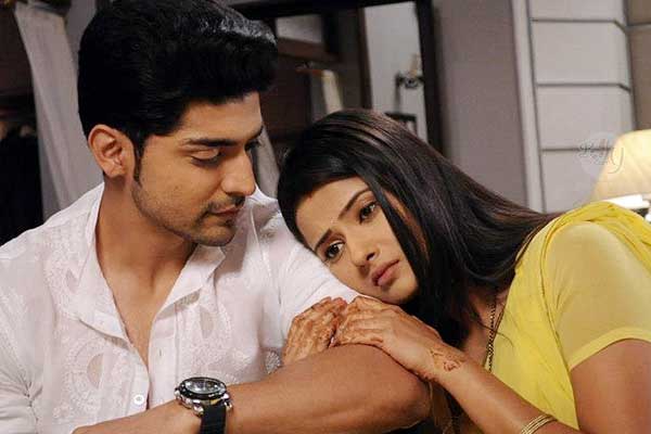 Gurmeet Choudhary and Kratika Sengar 