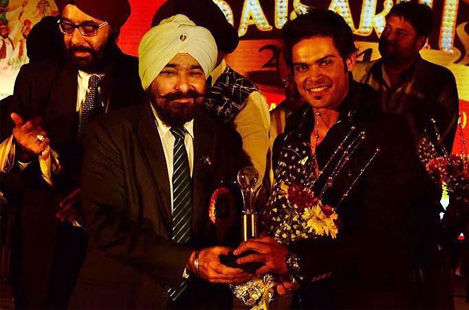 Kunwar Amar awarded with the 