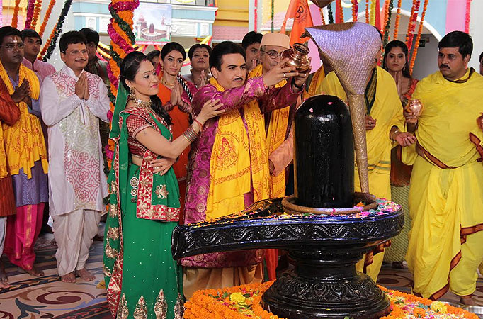 Taarak Mehta team perform the Maha Shiv Puja to celebrate their six years journey