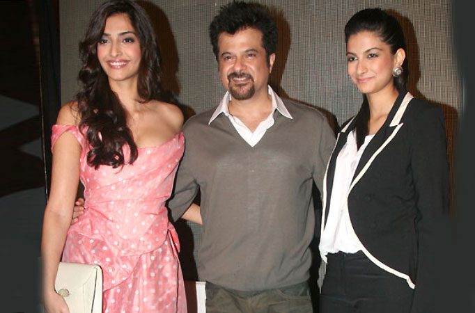 Anil Kapoor with his daughters, Esha and Aditi Goal