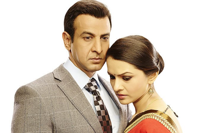 Ronit Roy and Pallavi Kulkarni