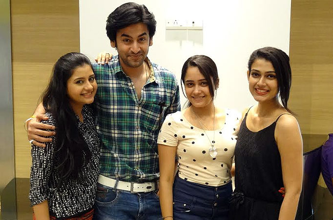 Shashank Vyas with Aasiya Kazi, Aakanksha Singh and Sheetal Sharma 