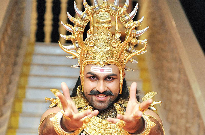 Arya Babbar as Raavan