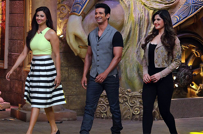 Daisy Shah, Sharman Joshi and Zarine Khan on Comedy Nights Bachao