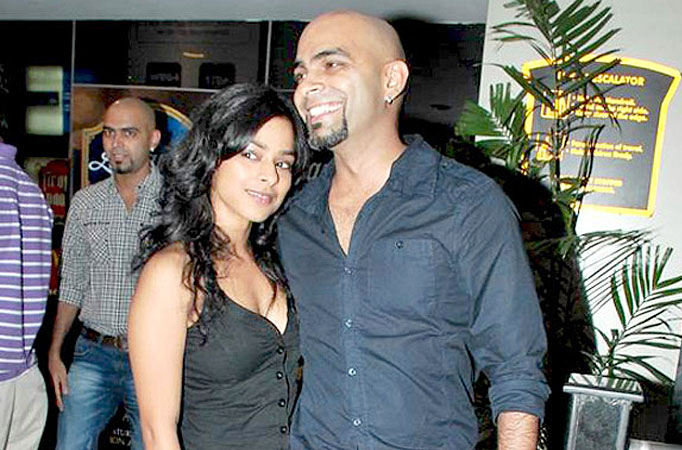 Sugandha Garg and Raghu Ram