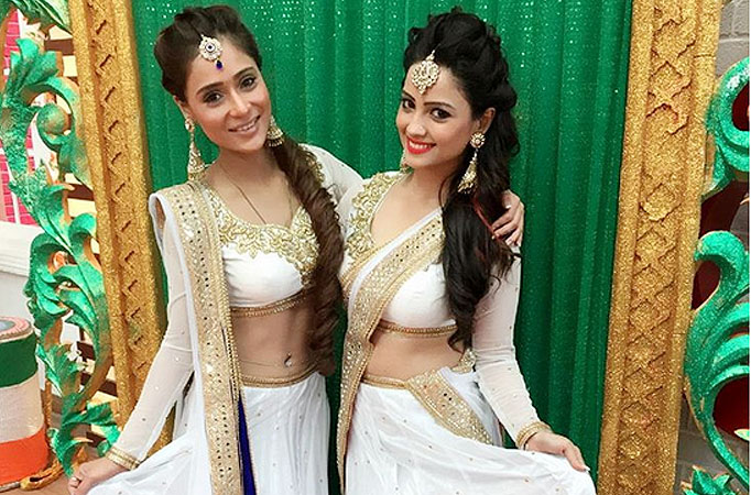 Sara Khan and Adaa Khan