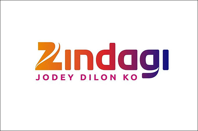 Zindagi connects with talented youth at IIMA Chaos 