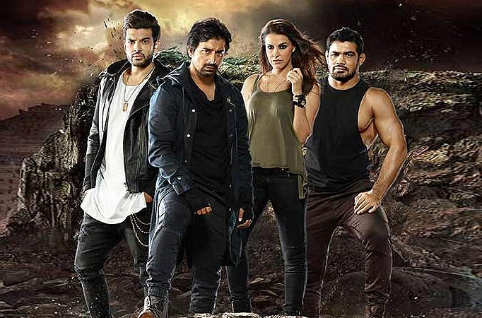 Rannvijay, Karan, Neha pray for 'Roadies X4' accident victims