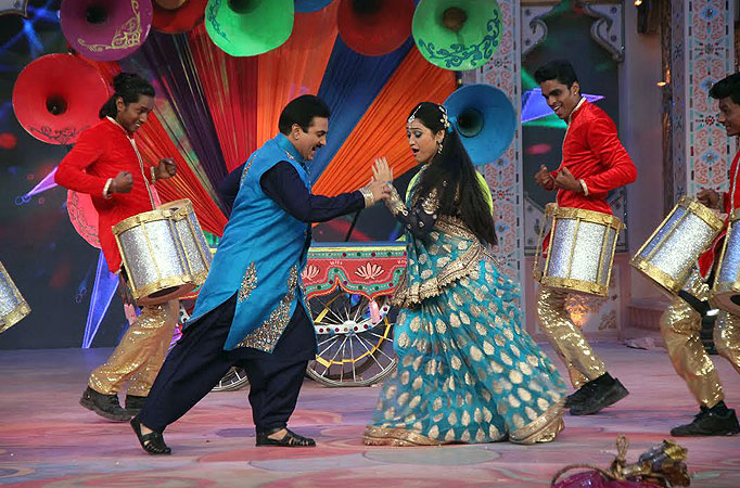 Disha Vakani and Dilip Joshi