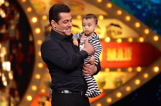 Salman Khan teaches nephew Ahil to host Bigg Boss  