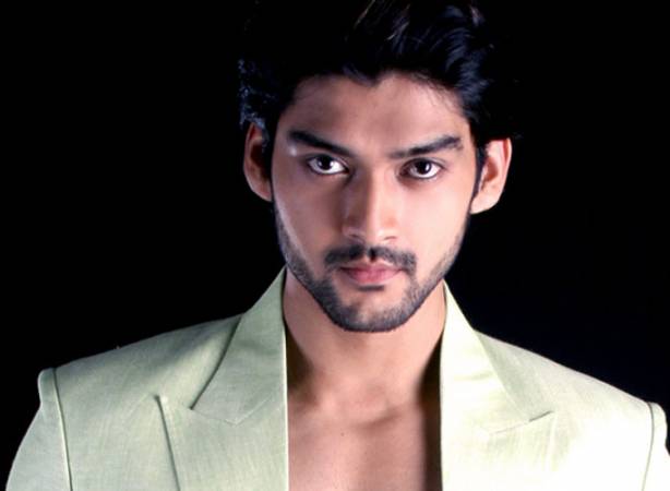 The perk of being a part of Porus is learning scuba-diving: Aditya Redij