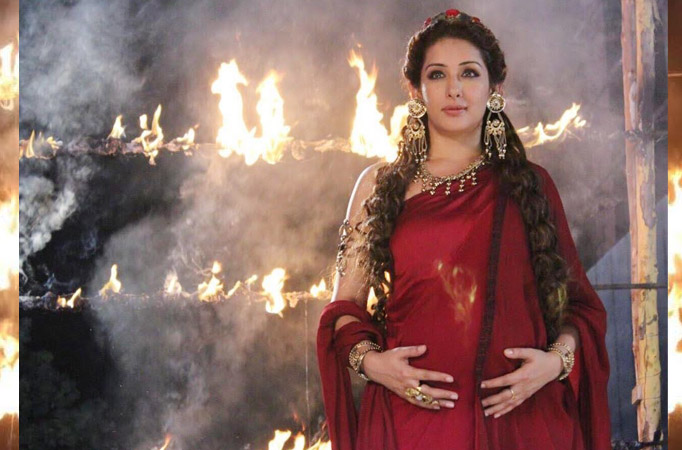 Sameksha Singh suffers major burns shooting for a 'Fire Sequence' in Porus