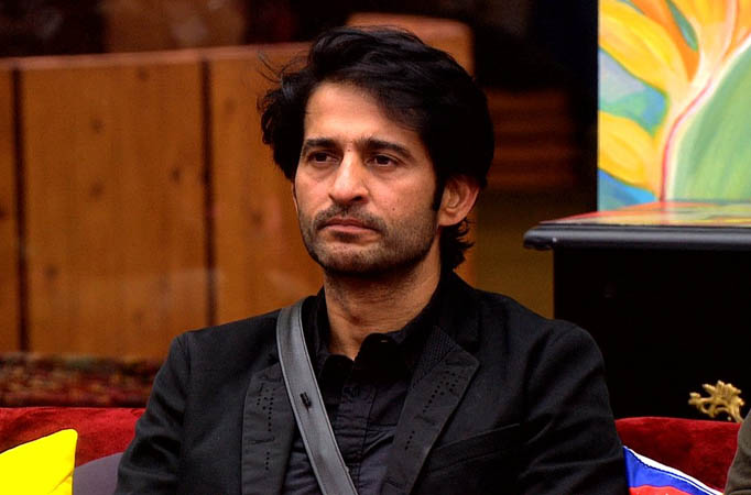 Hiten calls Hina FAKE; wants Vikas to win Bigg Boss 11