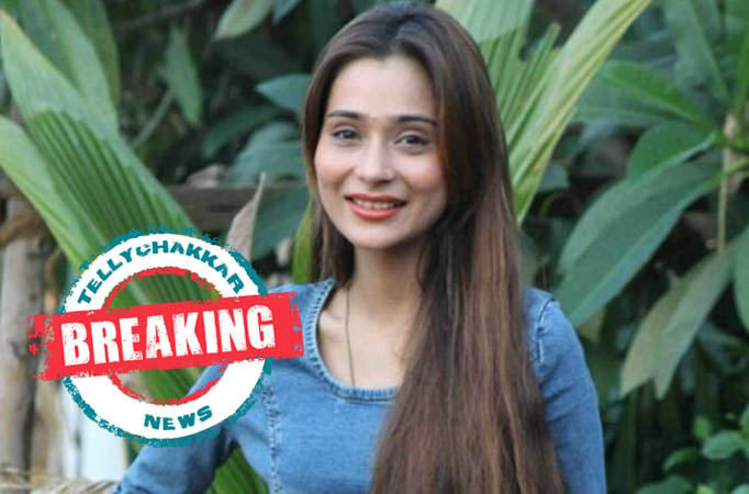 What?!! Ssara Khan gets slapped with a legal notice!