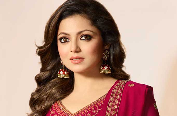 Drashti Dhami 