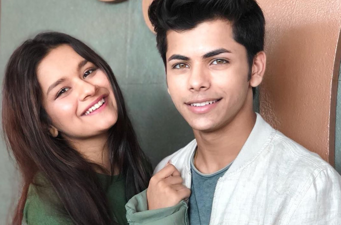 These TikTok videos of Avneet Kaur and Siddharth Nigam give us major friendship goals