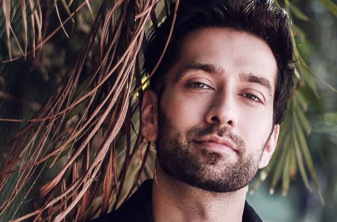  Nakuul Mehta 