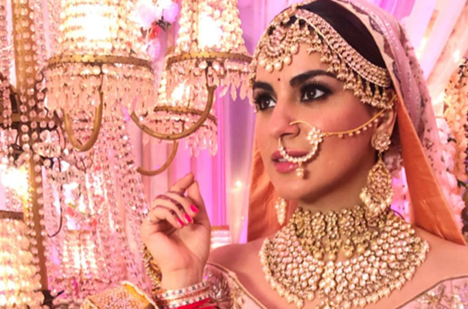 This is how Shraddha Arya juggles between Kundali Bhagya and Nach Baliye