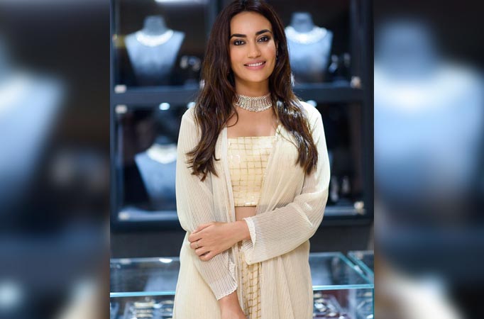 Must Watch: When Naagin 3 actress Surbhi Jyoti lifted an elderly lady 