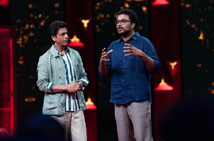 Shah Rukh Khan does his bit to reduce plastic pollution on Ted Talks India Nayi Baat