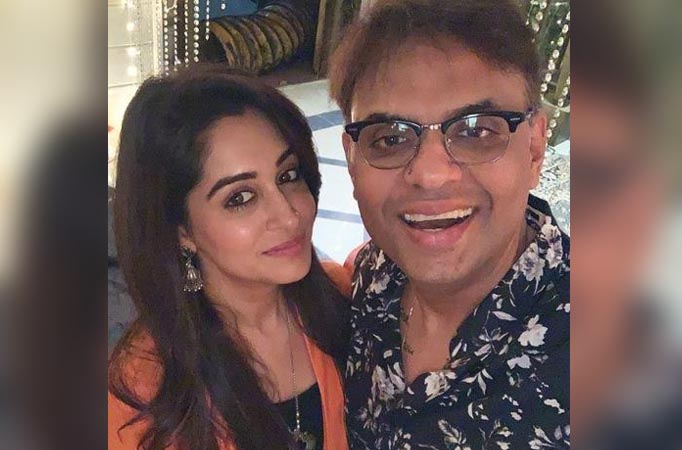 No more Sonakshi says Sandip Sikcand as he poses for a selfie with Dipika Kakar