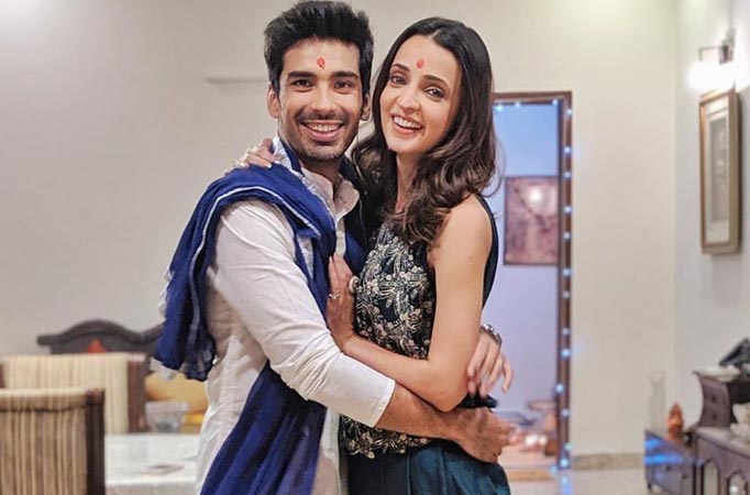 Sanaya Irani and Mohit Sehgal look like they were MADE FOR EACH OTHER in Arjun Bijlani and Neha’s MARRIAGE ALBUM!