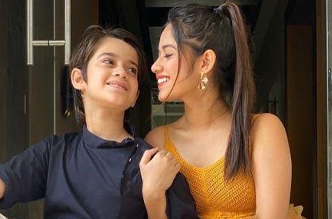 Jannat Zubair and Ayaan's sweet sibling bond in this video is heart-melting