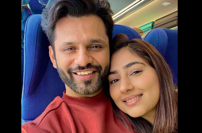 WHAT! Disha Parmar EXPECTING a BABY with hubby Rahul Vaidya?