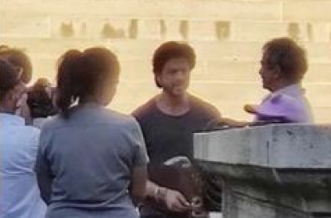 SRK's pix from 'Dunki' set in Budapest goes viral