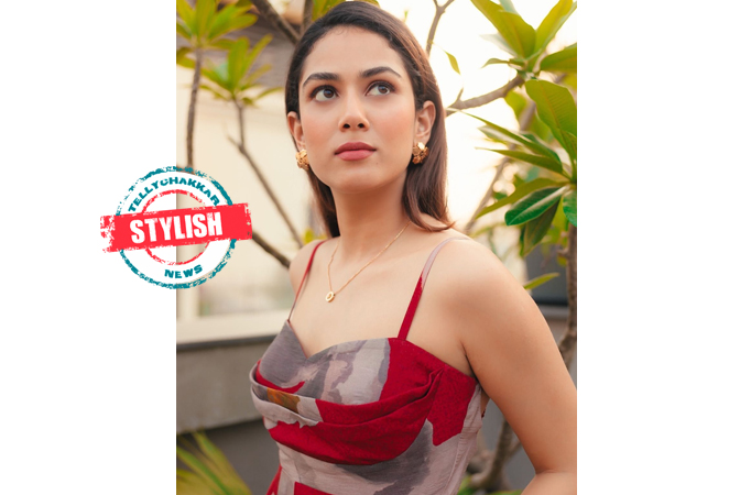 Stylish! Check out these fashionable and cozy sweater tops of Mira Rajput Kapoor