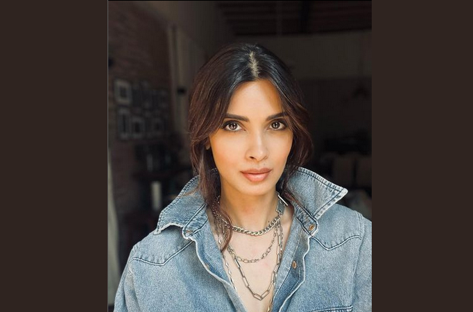 Stunning! Check out these sexy chain outfits slayed by Diana Penty