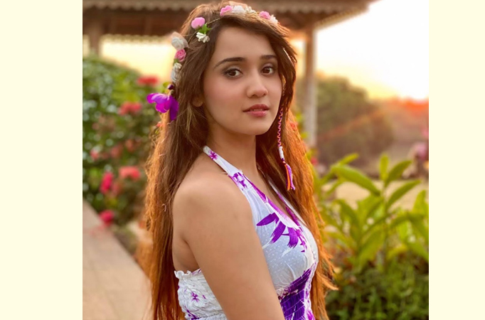 Did Ashi Singh confirms that Meet Badlegi Duniya Ki Reet is going off air with this cryptic post?