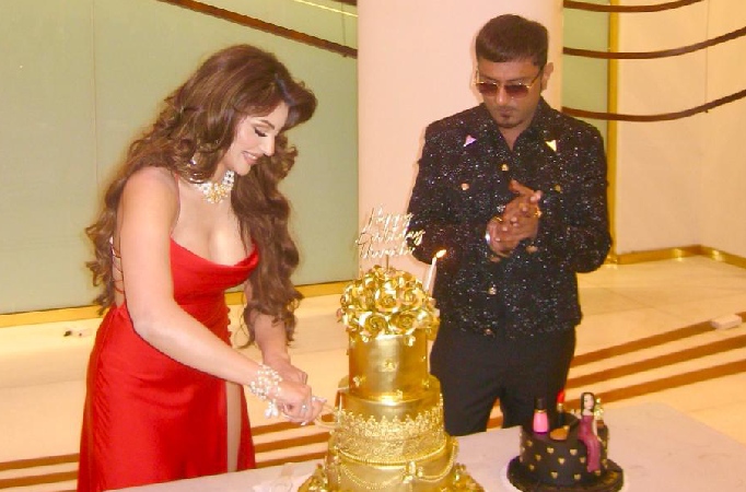 Urvashi Rautela, Yo Yo Honey Singh