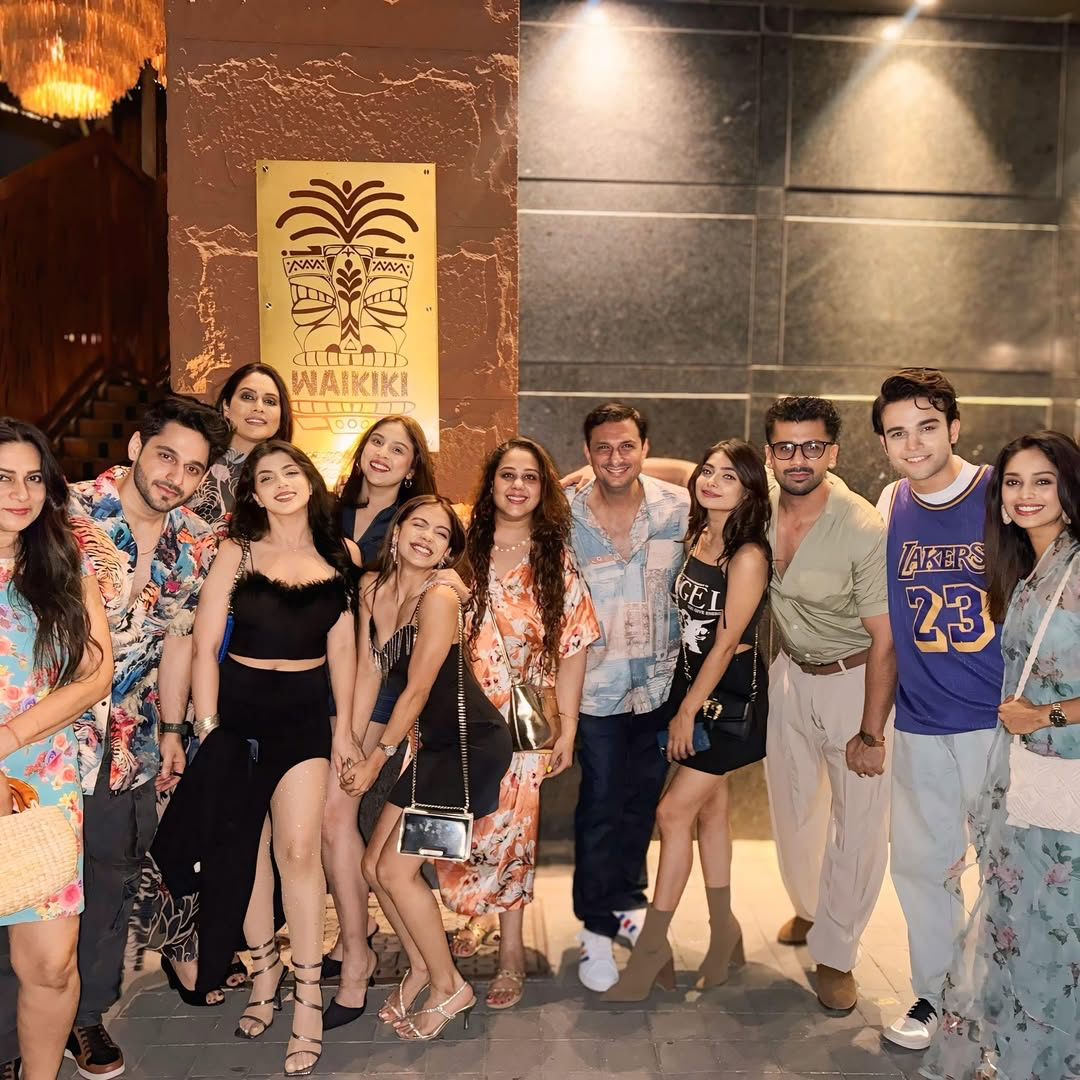 Kumkum Bhagya cast reunion pic 2