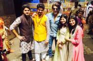 Karanvir Bohra & India’s Best Judwaah contestants seek blessings from Lalbaugcha Raja