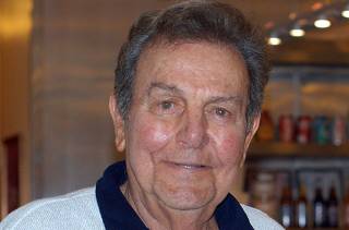 Actor Mike Connors