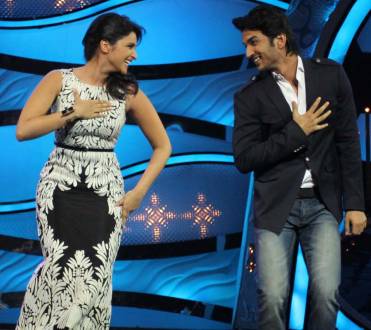 Parineeti and Sushant dancing to 'Shuddh Desi Romance' track on DID Super Moms