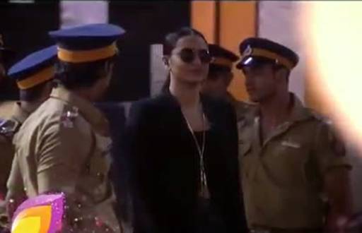 Sneak Peek: Bigg Boss 8 Finale