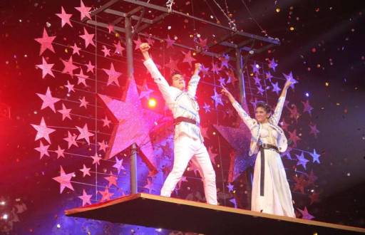 Mohsin Khan & Shivangi Joshi performing at STAR Parivaar Awards