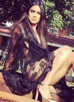 Nia Sharma