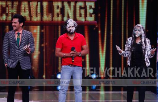 Meet Bros on the sets of Sa Re Ga Ma Pa Li'l champs