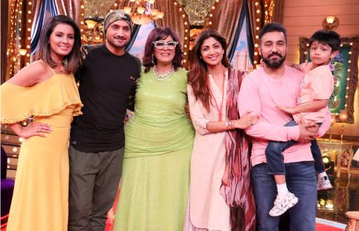 Geeta Basra, Harbhajan Singh, Archana Puran Singh, Shilpa Shetty Kundra, &  Raj Kundra with Son