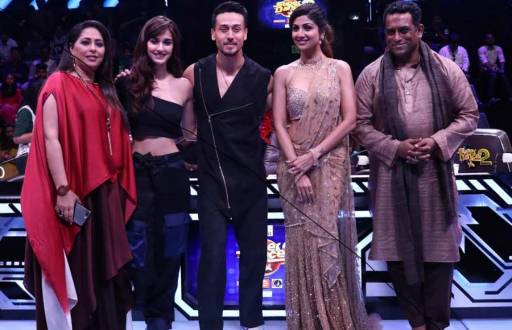 Tiger and Disha attend Super Dancer Chapter 2 with Manish Paul 
